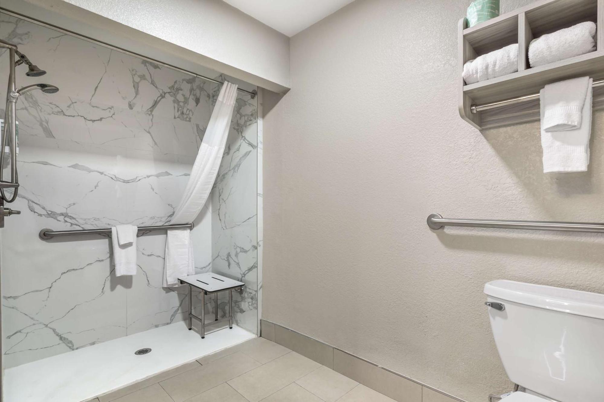 Best Western Wichita North Park City Extérieur photo