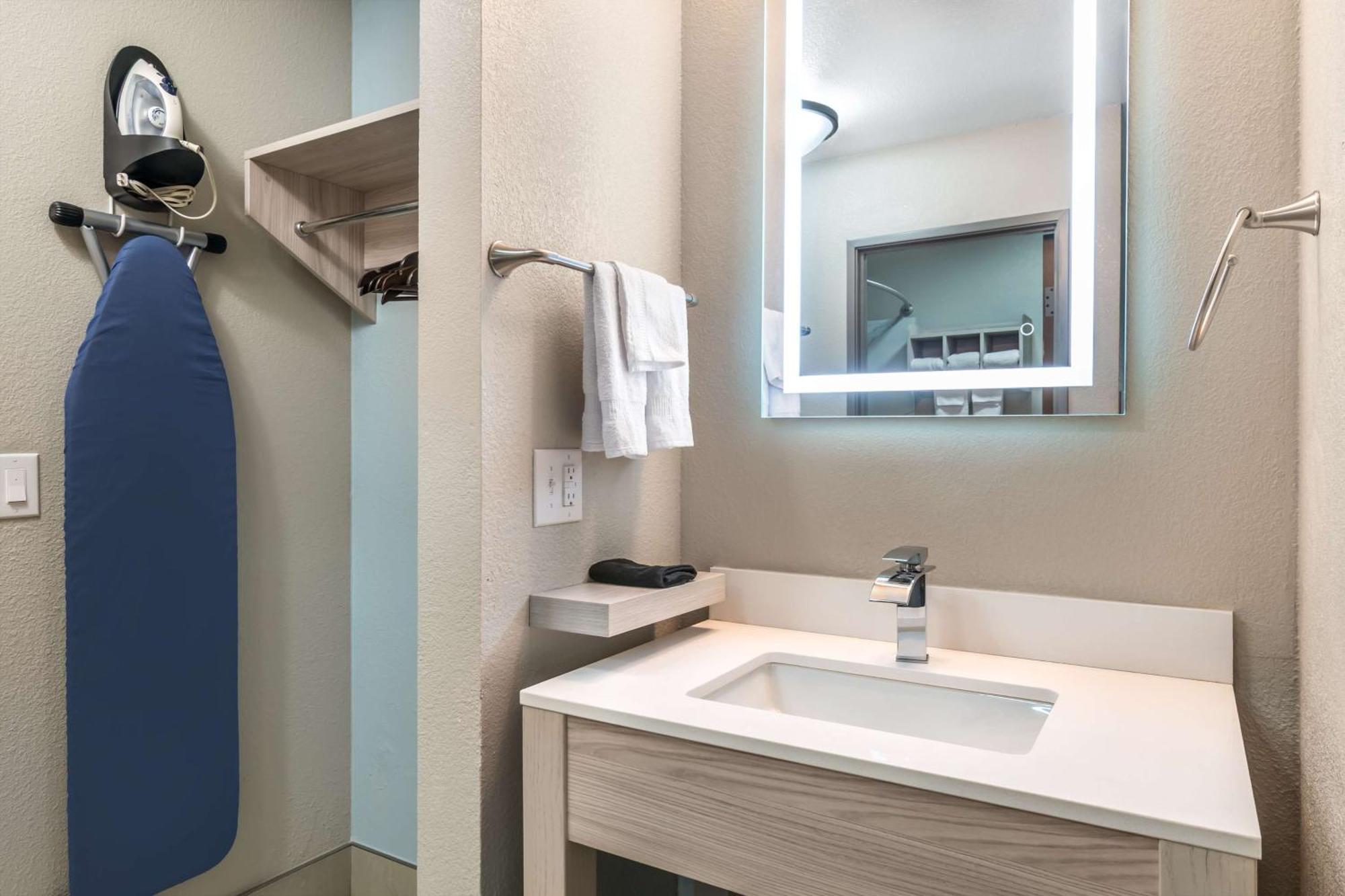 Best Western Wichita North Park City Extérieur photo